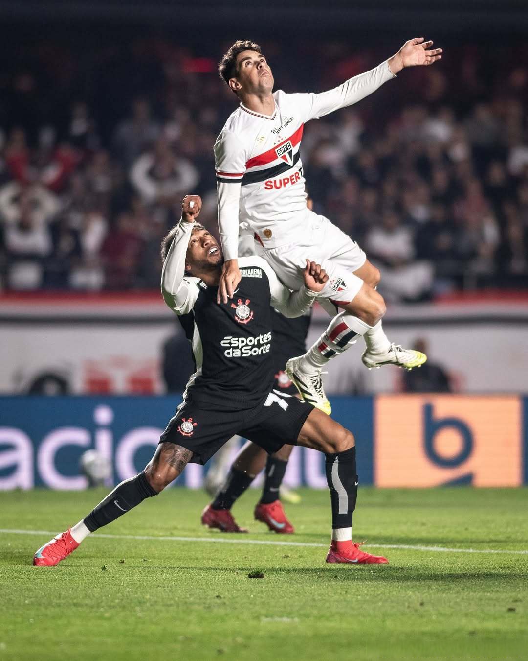 KAIYUN-包含德布劳内连续二十场比赛得分超过连败，巴塞罗那挑战极限！的词条