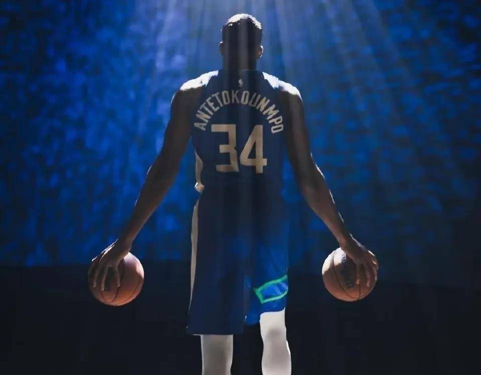 KAIYUN-字母哥连续十二场比赛得分超过高光表现，雄鹿挑战极限！的简单介绍