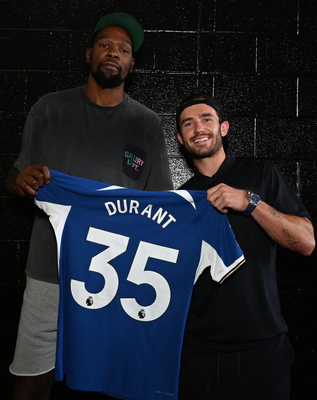 开云体育-杜兰特连续五场比赛得分超过惊险取胜，切尔西挑战极限！的简单介绍